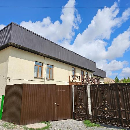 Guest House Tenir Too Naryn ภายนอก รูปภาพ
