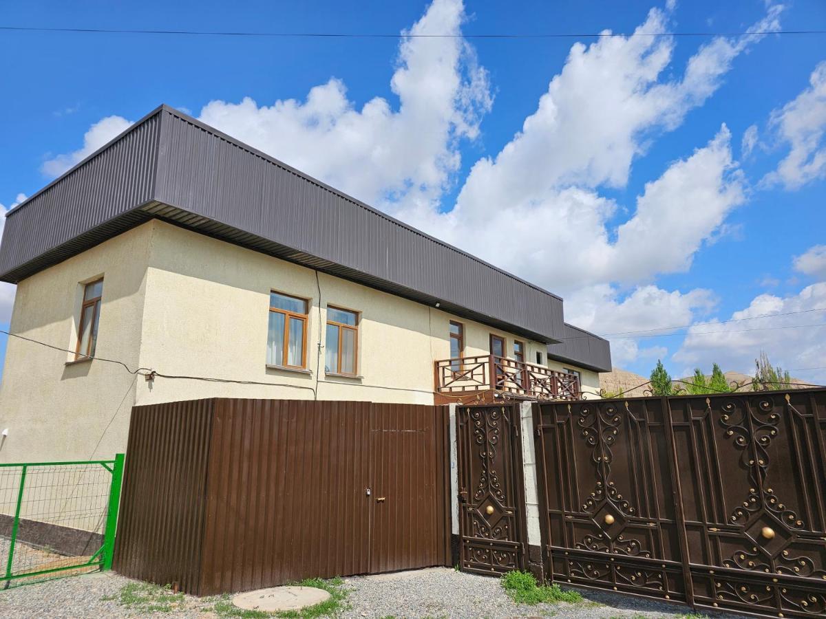 Guest House Tenir Too Naryn ภายนอก รูปภาพ